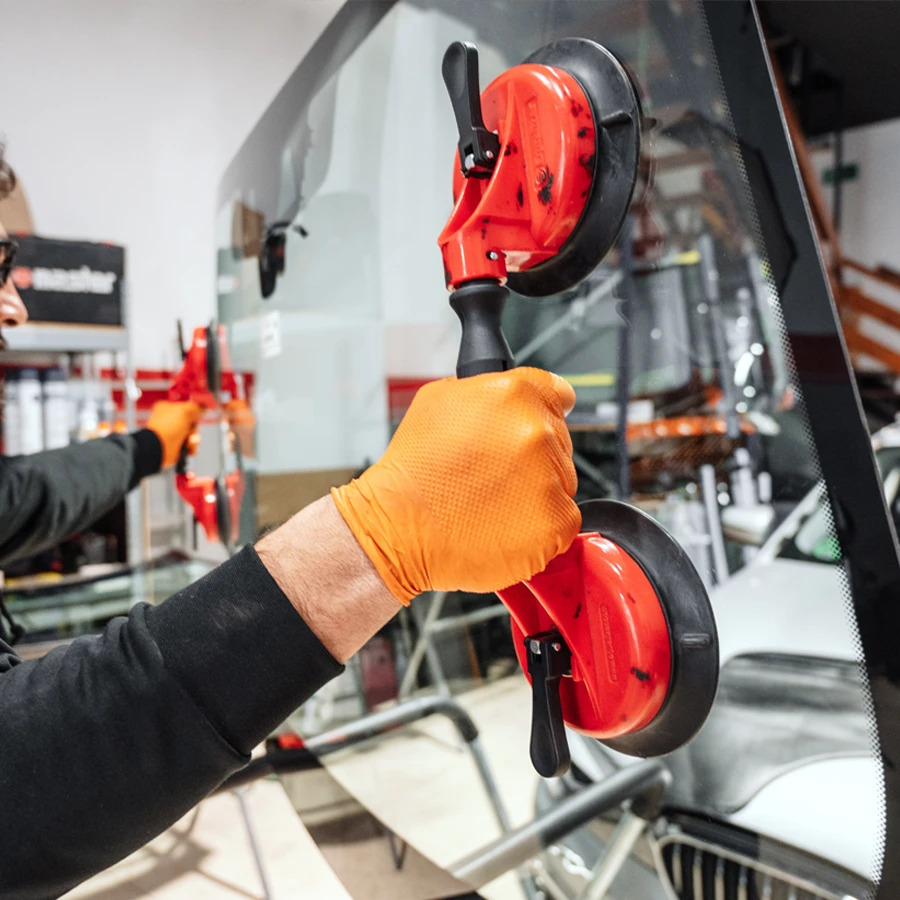 Minnesota Auto Glass Full Replacement