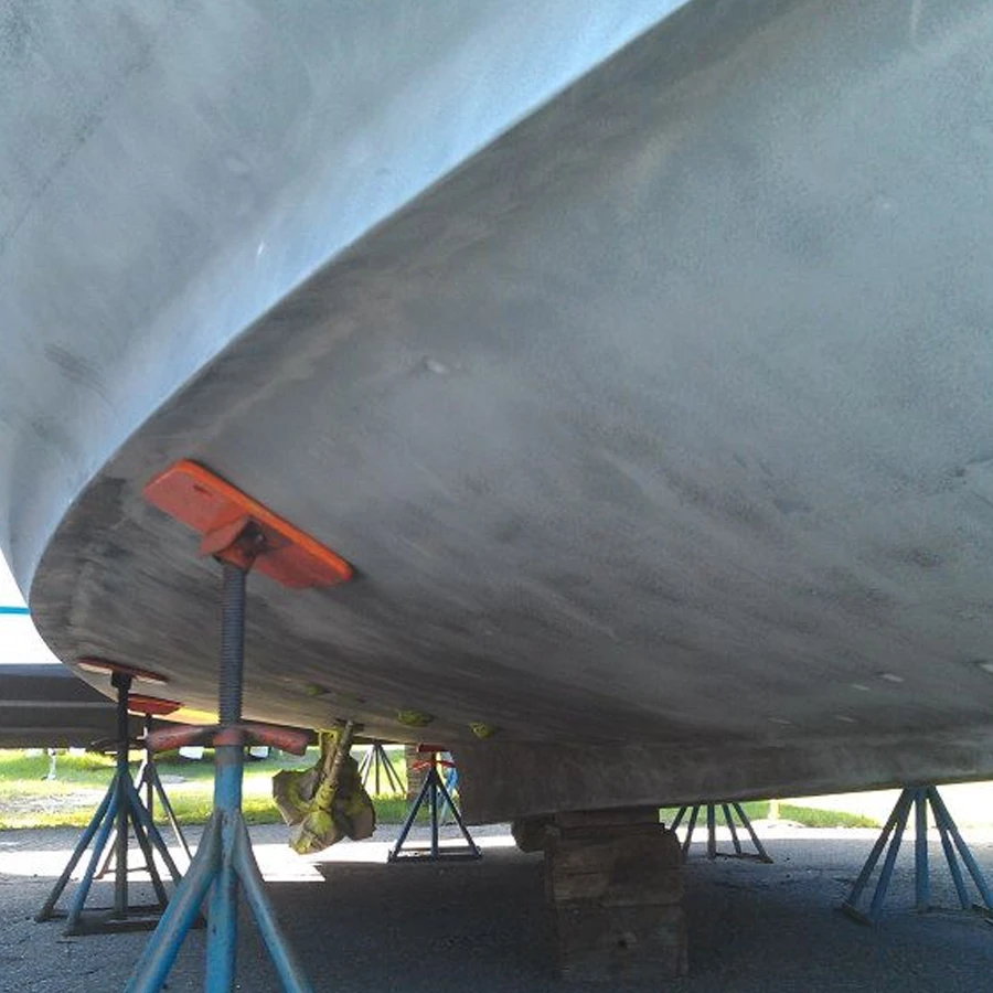 Boat bottom blasting and sanding in MN